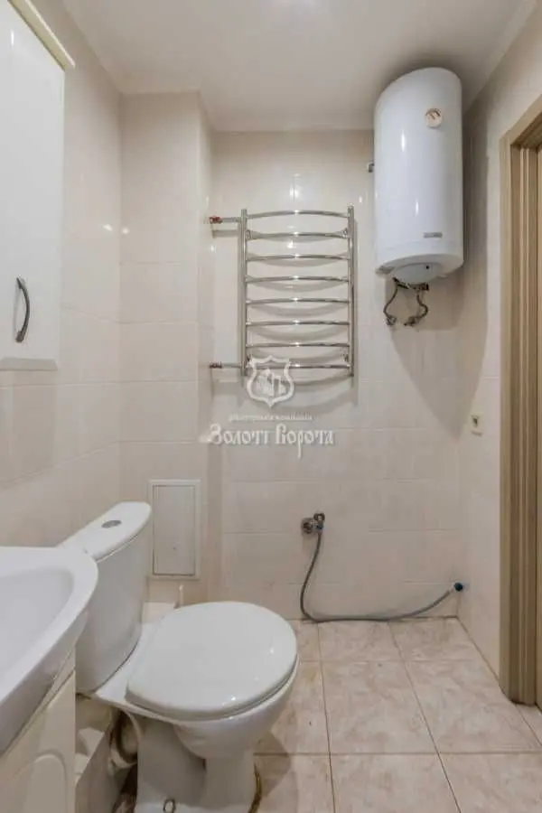 Фото Selling a 1-room apartment, 26.65 sq.m., Raiduzhna Street 13в Kyiv, price: 35000 USD, code 9448