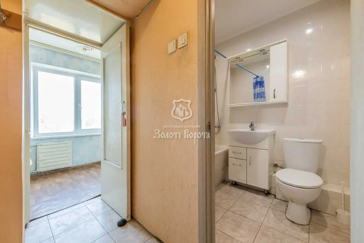Фото Selling a 1-room apartment, 26.65 sq.m., Raiduzhna Street 13в Kyiv, price: 35000 USD, code 9448