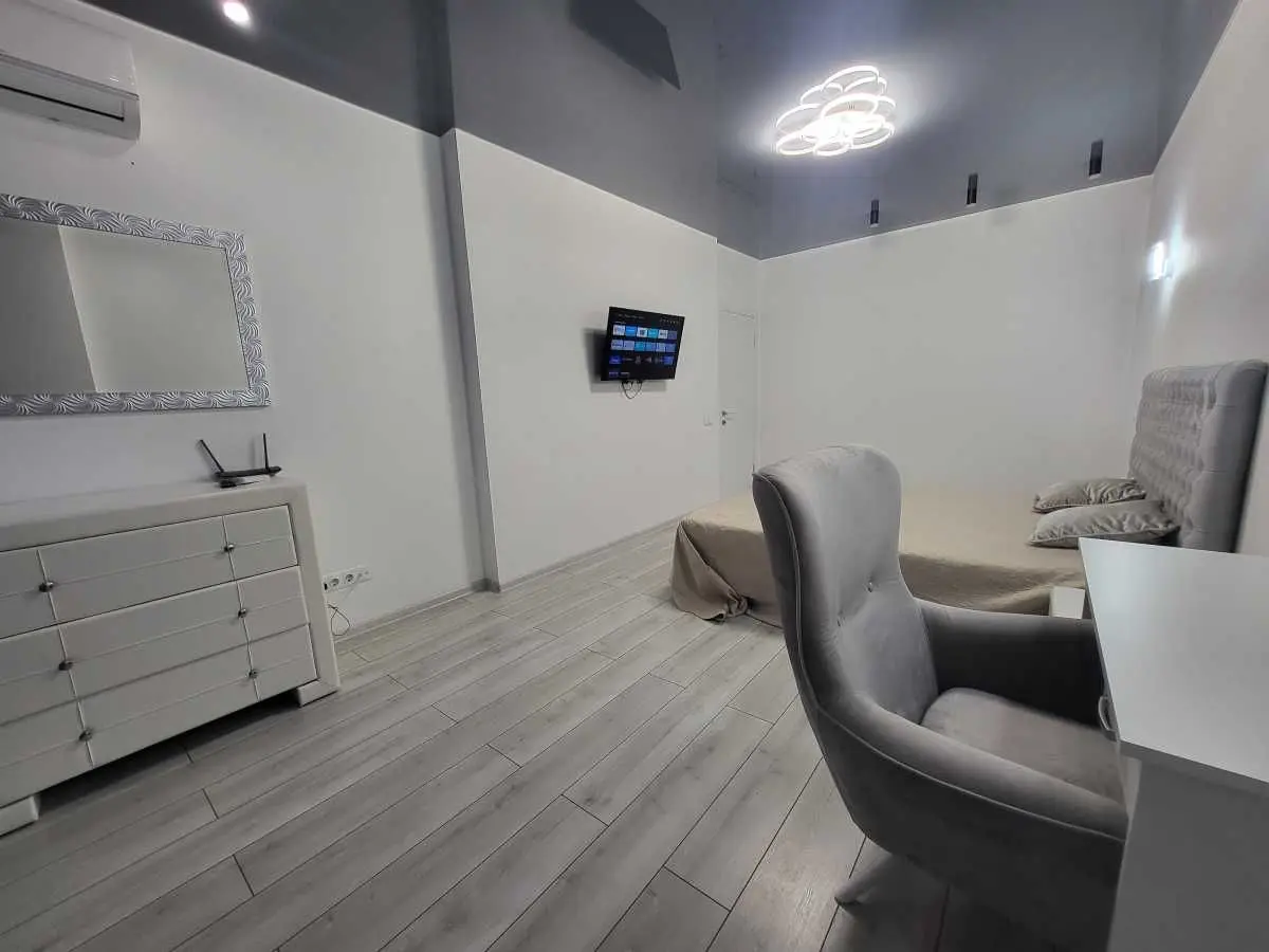 Фото Rent a 1-room apartment, Beresteiska Avenue (Peremohy Avenue)  Kyiv for long-term rent, price: 26500 UAH, code 9453