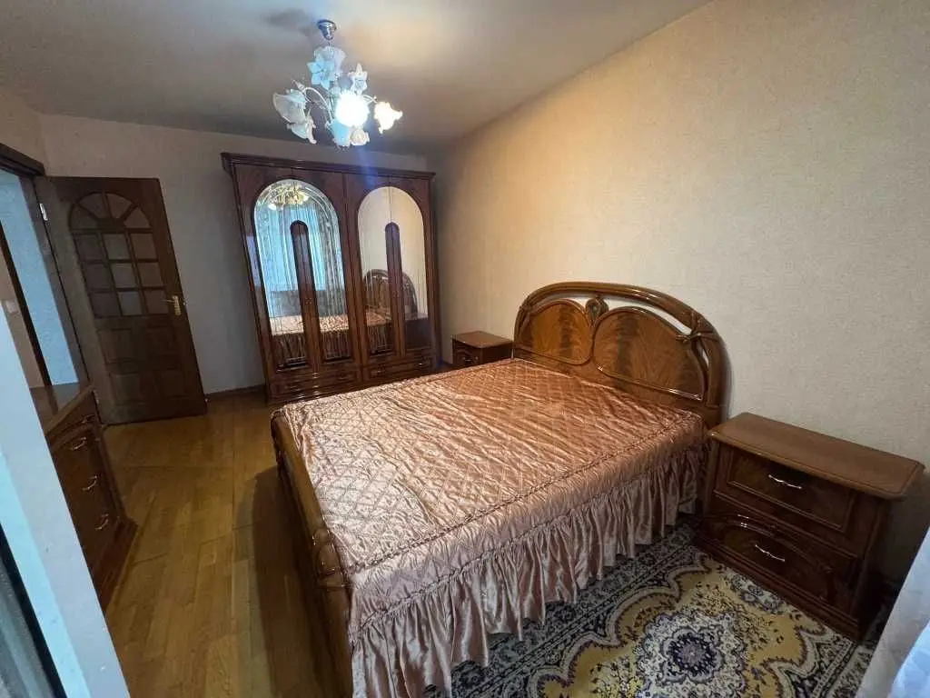 Фото Зняти 3 кімнатну квартиру, Герцена вул. 18/20 Київ в довгострокову оренду, ціна: 17000 UAH, код 9460