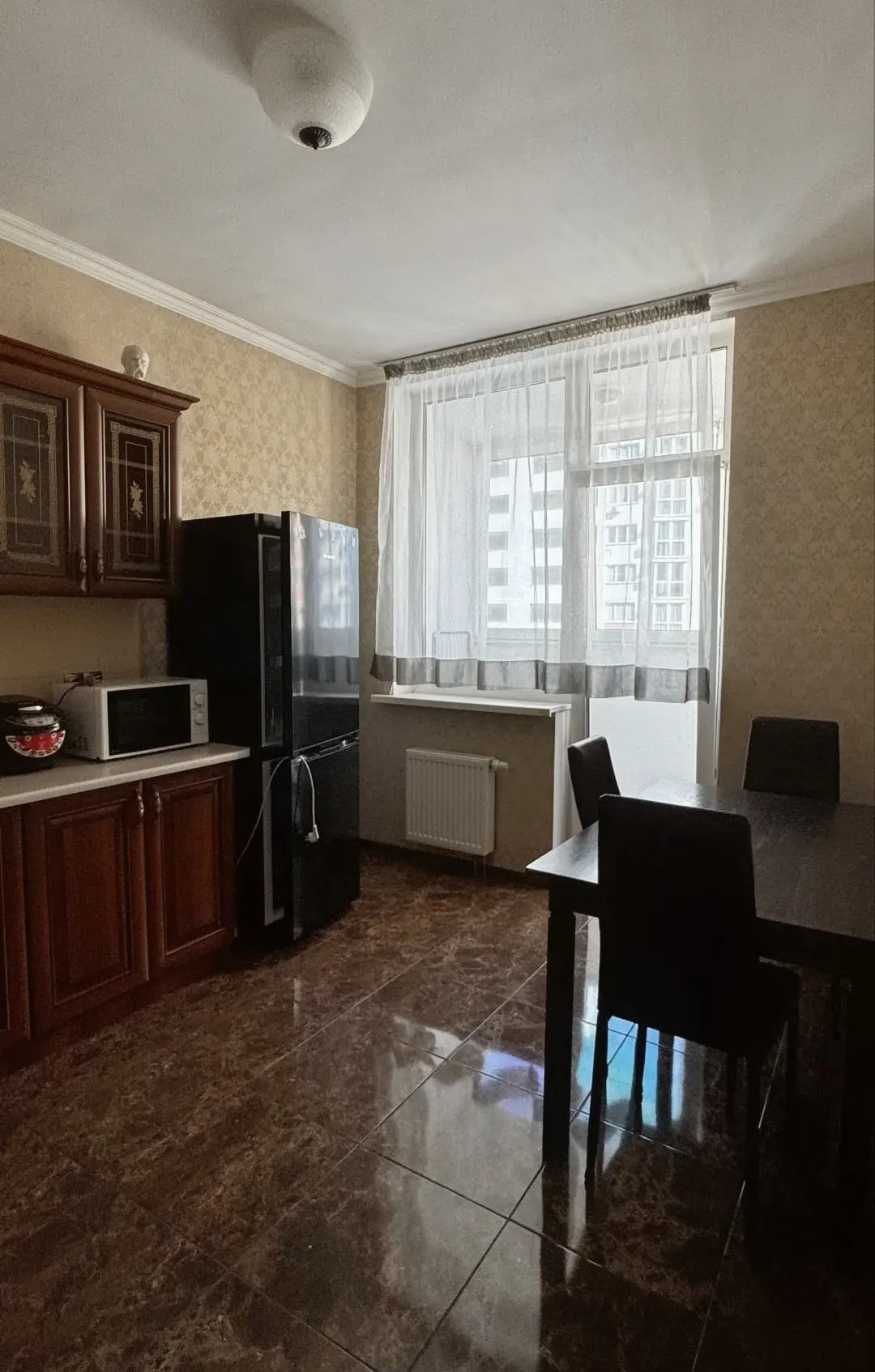 Фото Продаю 1-комнатную квартиру, 46 кв. м, Драгоманова ул. 2а Киев, цена: 70000 $, код 9463