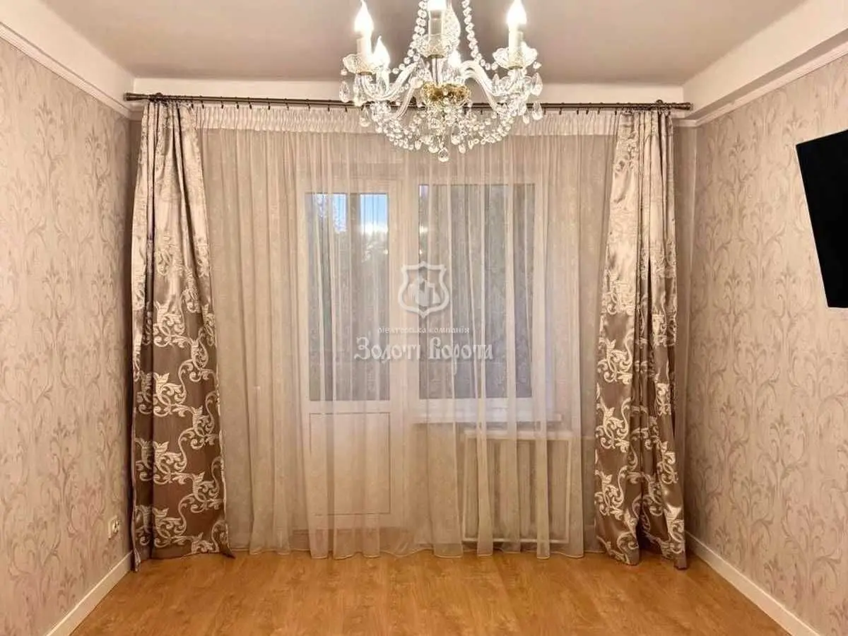 Фото Продаю 3-комнатную квартиру, 59.3 кв. м, Васильковская ул. 2а Киев, цена: 110000 USD, код 9467