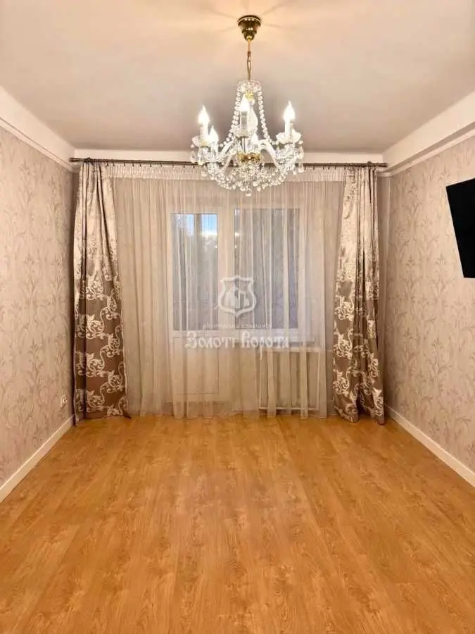 Фото Продаю 3-комнатную квартиру, 59.3 кв. м, Васильковская ул. 2а Киев, цена: 110000 USD, код 9467