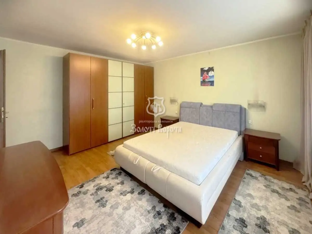 Фото Продаю 4 кімнатну квартиру, 104.4 кв. м, Антоновича вул. (Горького) 91/14 Київ, ціна: 149000 USD, код 9468