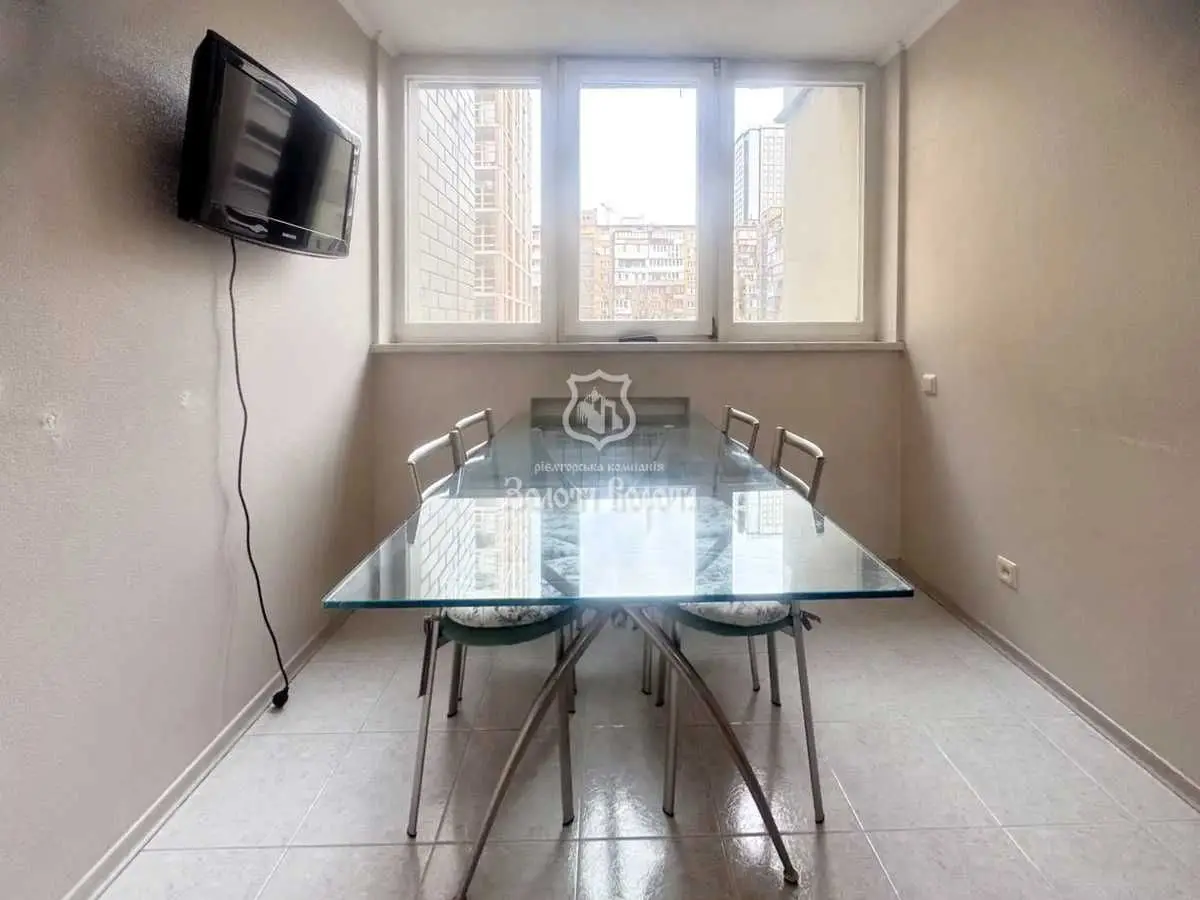Фото Продаю 4 кімнатну квартиру, 104.4 кв. м, Антоновича вул. (Горького) 91/14 Київ, ціна: 149000 USD, код 9468
