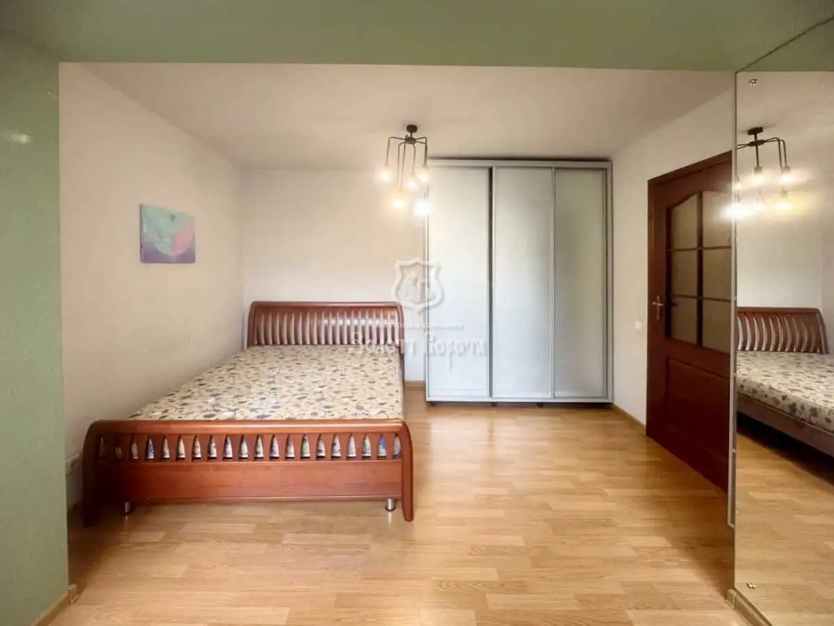 Фото Продаю 4 кімнатну квартиру, 104.4 кв. м, Антоновича вул. (Горького) 91/14 Київ, ціна: 149000 USD, код 9468