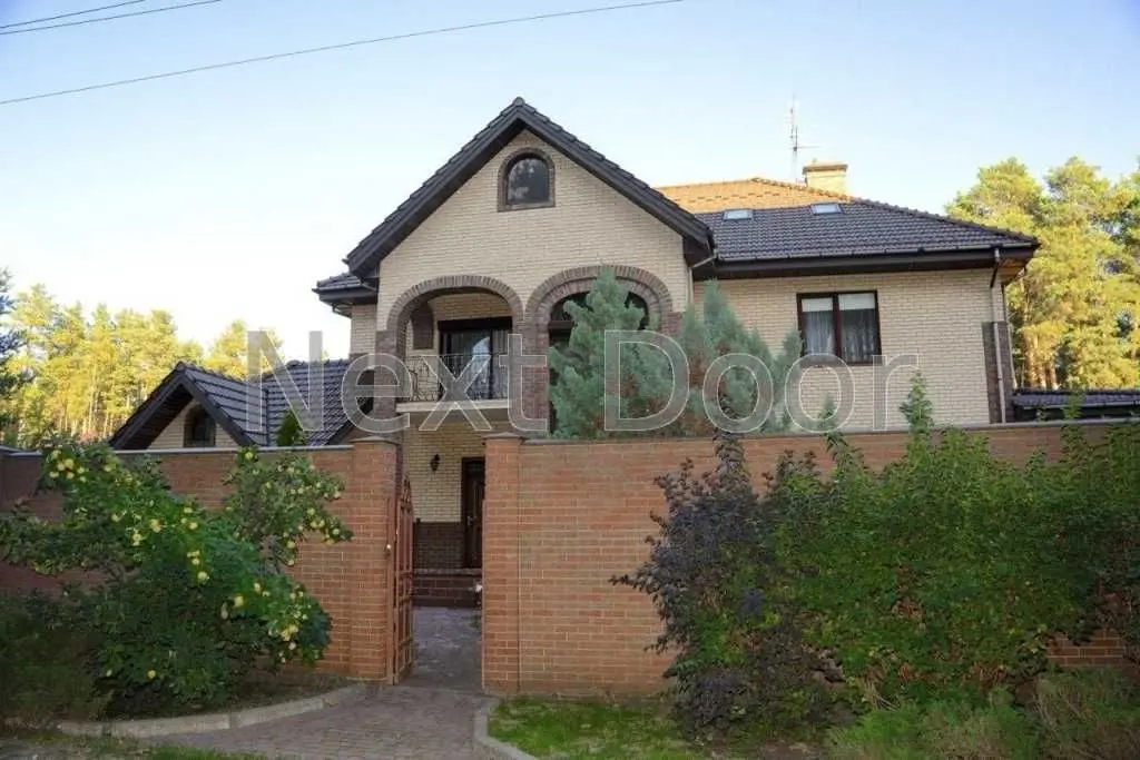 Фото Продаю дом, 327 кв. м, Радистов пер.  Киев, цена: 420000 USD, код 9470