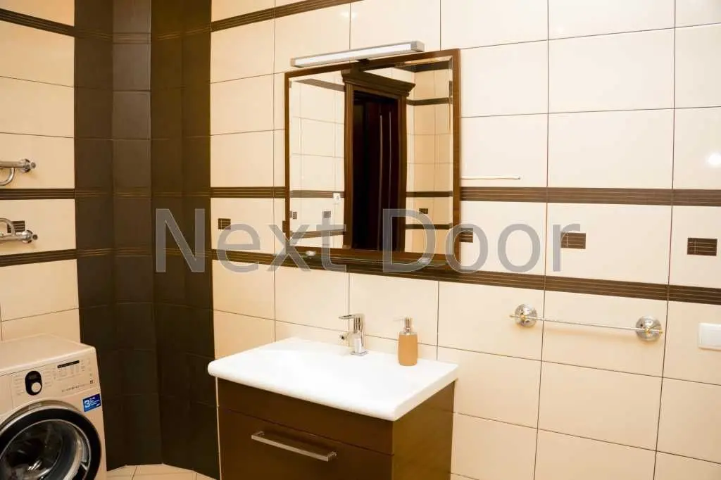 Фото Продаю дом, 327 кв. м, Радистов пер.  Киев, цена: 420000 USD, код 9470