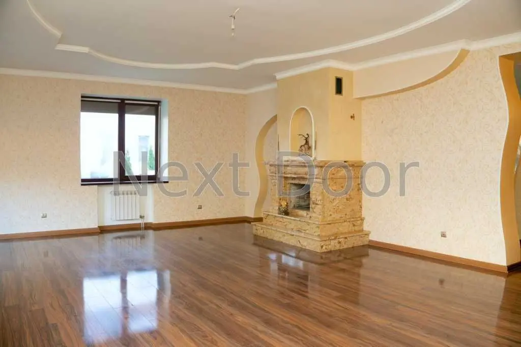 Фото Продаю дом, 327 кв. м, Радистов пер.  Киев, цена: 420000 USD, код 9470