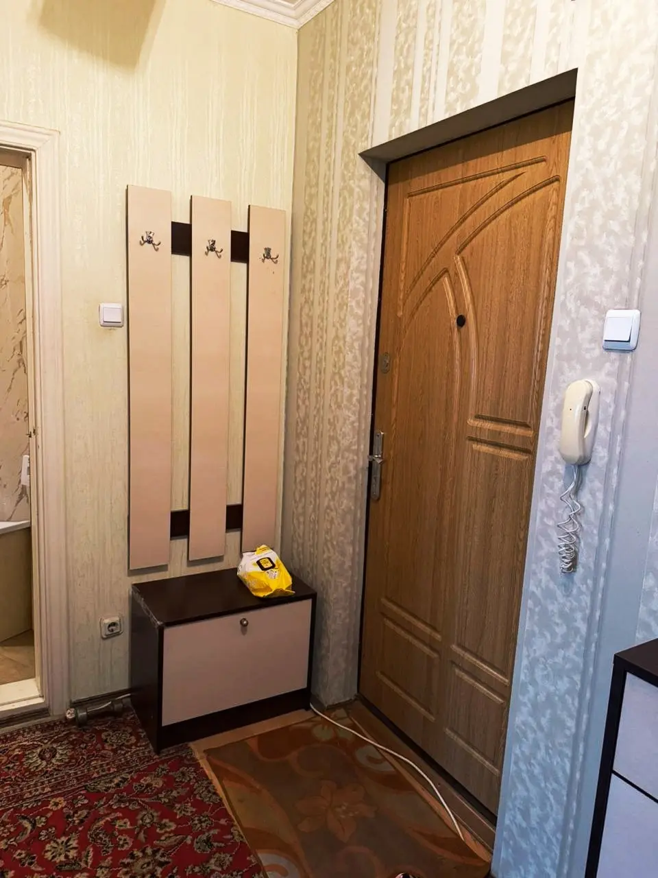 Фото Зняти 1 кімнатну квартиру, Милославська вул. 8 Київ в довгострокову оренду, ціна: 8000 UAH, код 9476