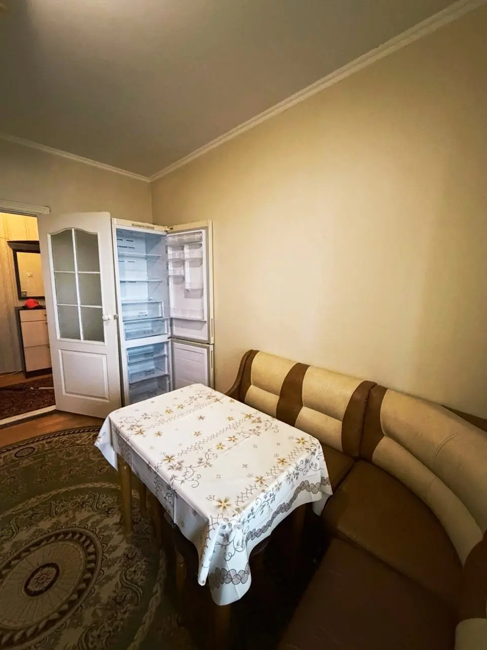 Фото Зняти 1 кімнатну квартиру, Милославська вул. 8 Київ в довгострокову оренду, ціна: 8000 UAH, код 9476