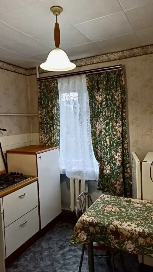 Фото Зняти 1 кімнатну квартиру, Волинська вул. 2 Київ в довгострокову оренду, ціна: 9000 UAH, код 9492