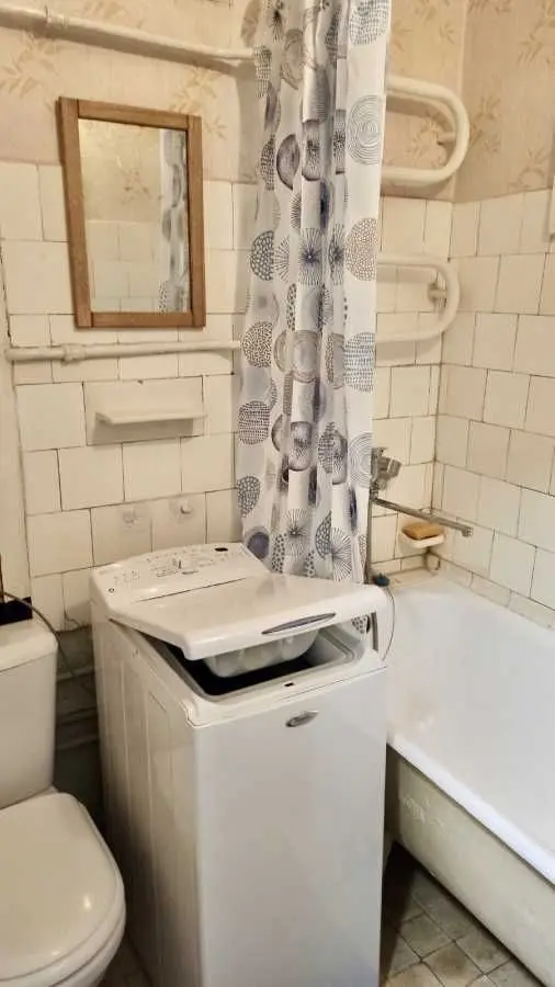 Фото Зняти 1 кімнатну квартиру, Волинська вул. 2 Київ в довгострокову оренду, ціна: 9000 UAH, код 9492