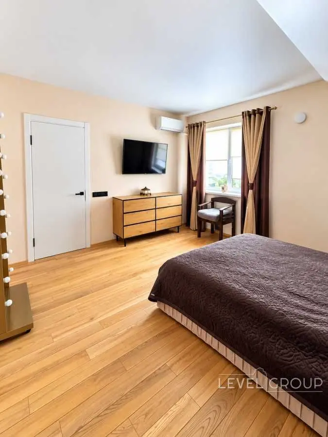 Фото Продаю дом, 140 кв. м, Шкиля ул.  Борисполь, цена: 175000 USD, код 9493