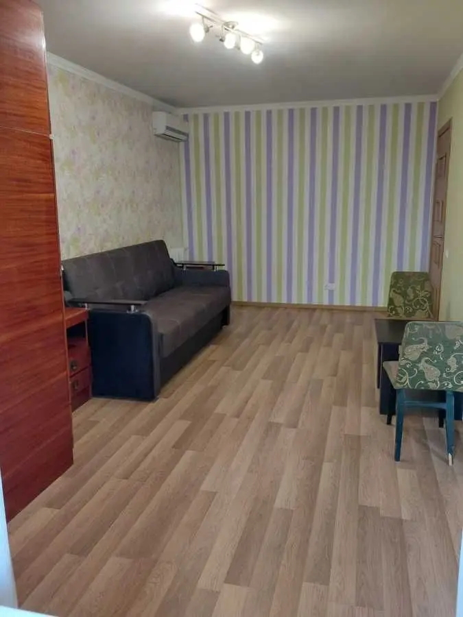 Фото Зняти 1 кімнатну квартиру, Алматинська вул. (Алма-Атинська)  Київ в довгострокову оренду, ціна: 8000 UAH, код 9503