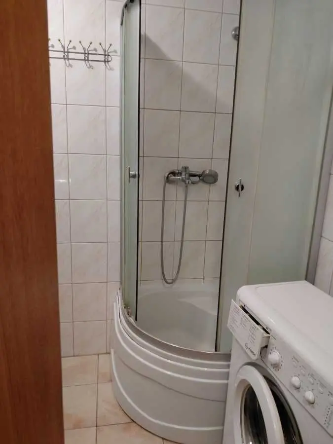 Фото Зняти 1 кімнатну квартиру, Алматинська вул. (Алма-Атинська)  Київ в довгострокову оренду, ціна: 8000 UAH, код 9503