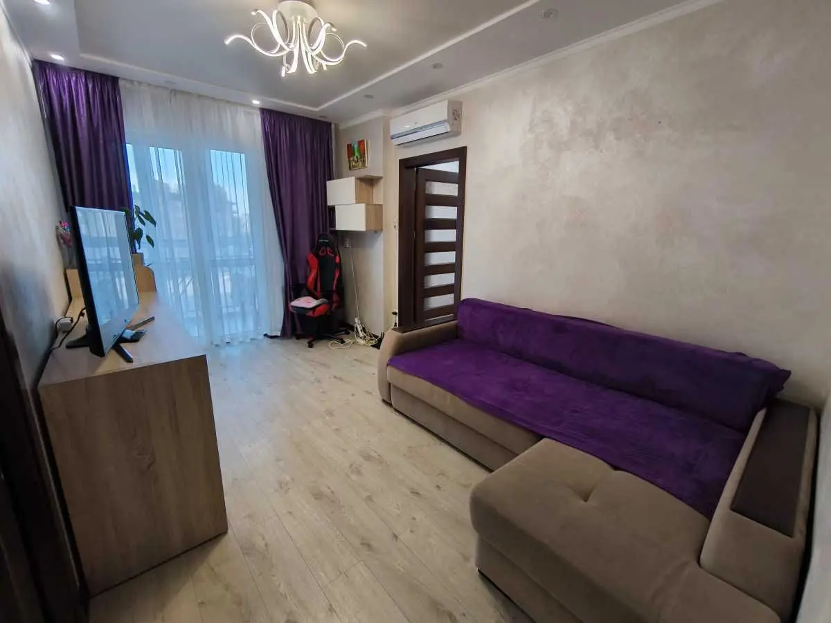 Фото Зняти 2 кімнатну квартиру, Метрологічна вул. 15а Київ в довгострокову оренду, ціна: 25000 UAH, код 9505