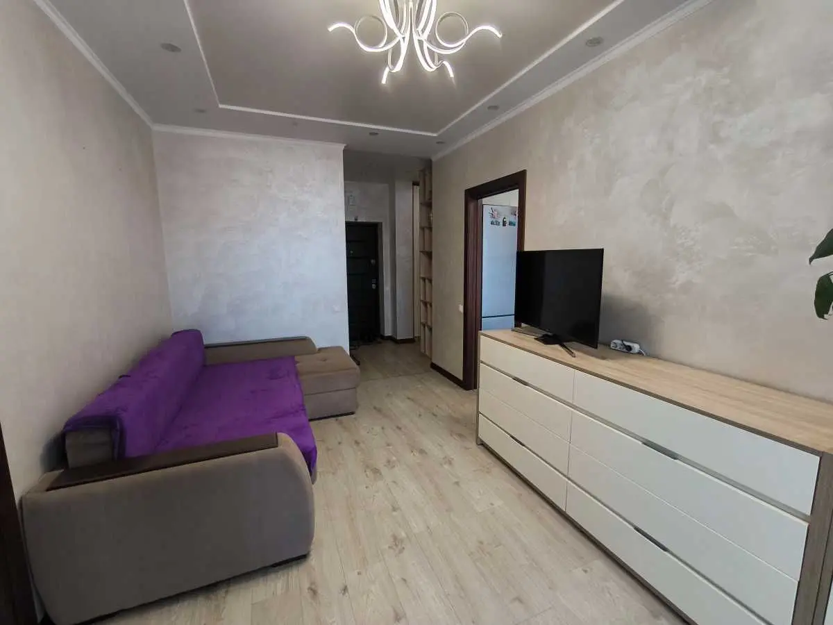 Фото Зняти 2 кімнатну квартиру, Метрологічна вул. 15а Київ в довгострокову оренду, ціна: 25000 UAH, код 9505