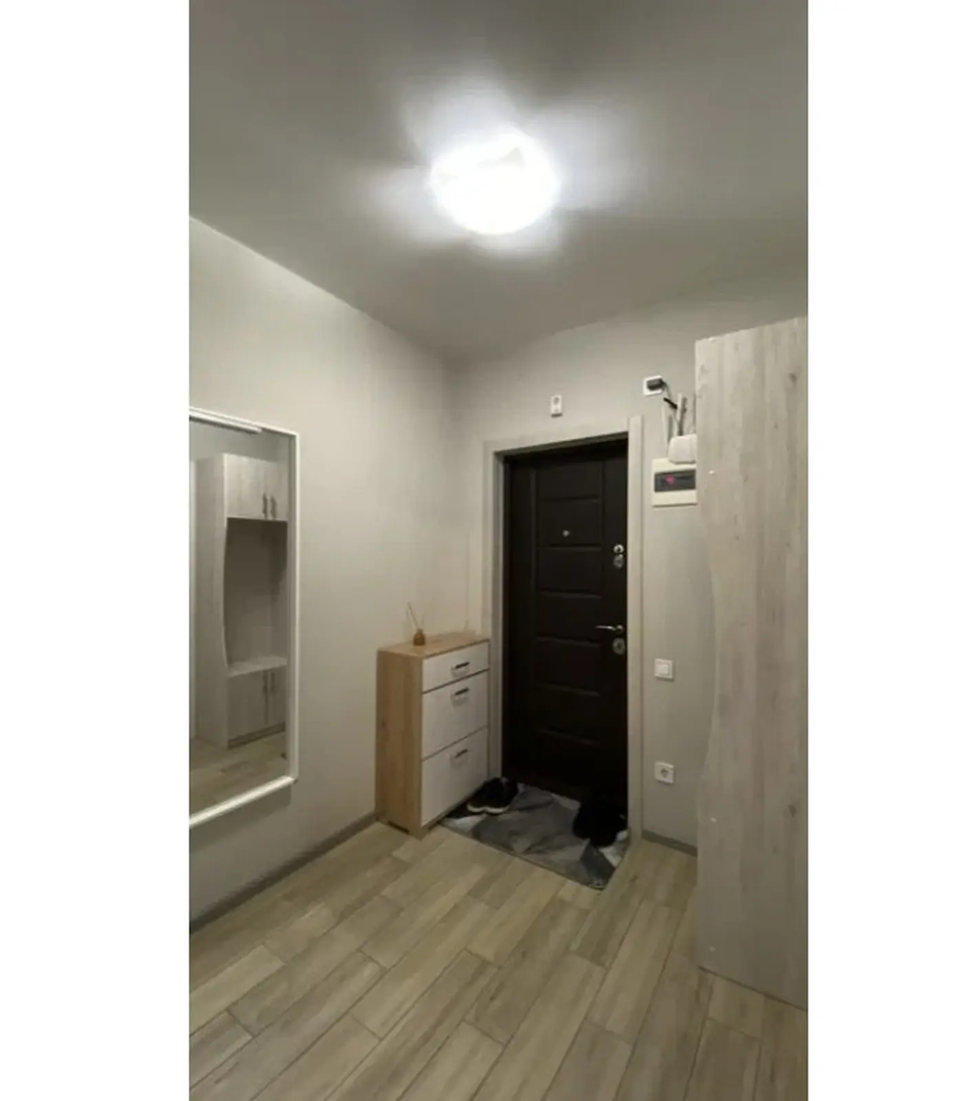 Фото Selling a 1-room apartment, 35 sq.m., Raketna Street  Kyiv, price: 49000 $, code 9506
