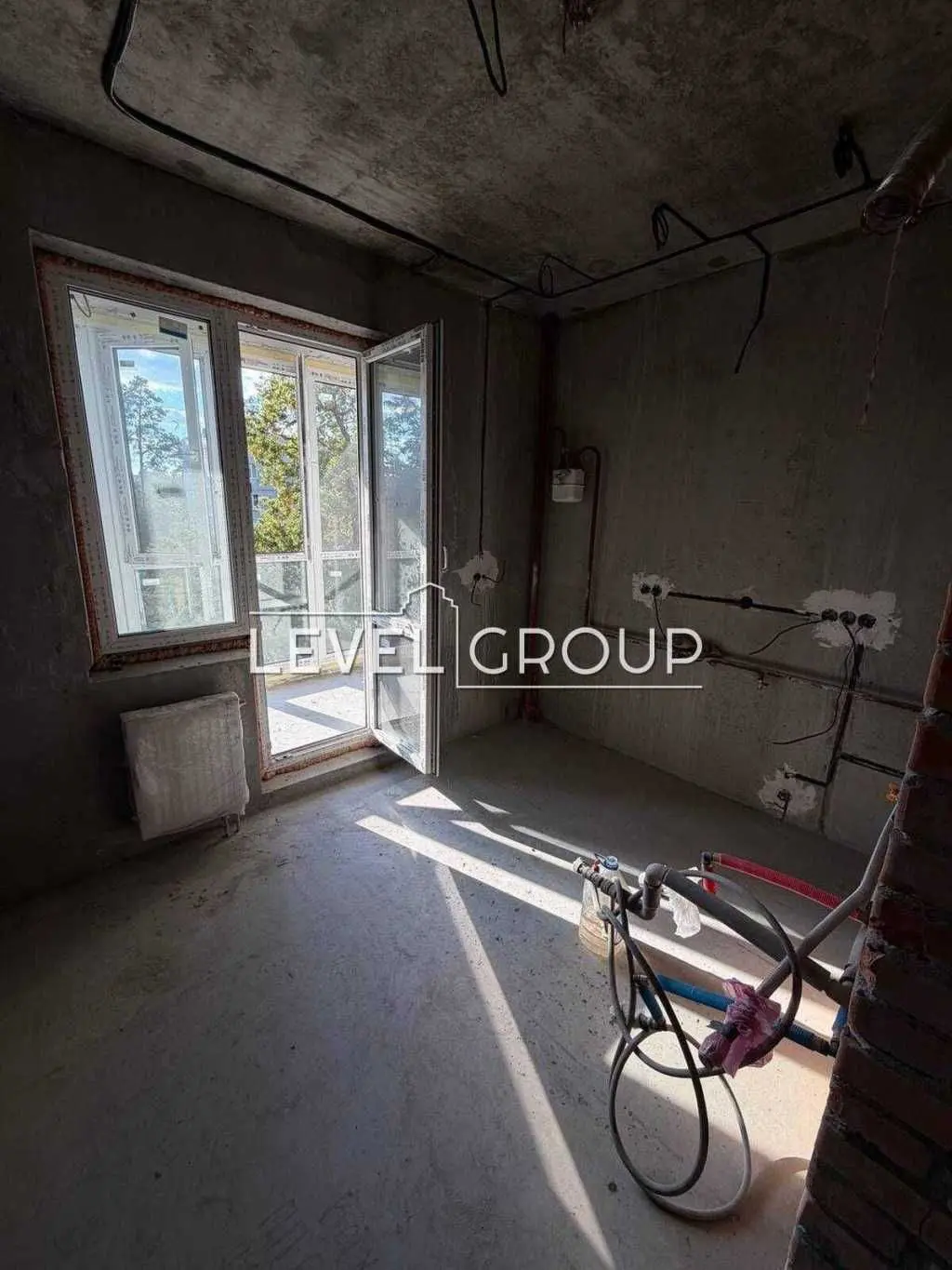 Фото Продаю 1 кімнатну квартиру, 50 кв. м, Садова вул.  Ірпінь, ціна: 53000 USD, код 9509