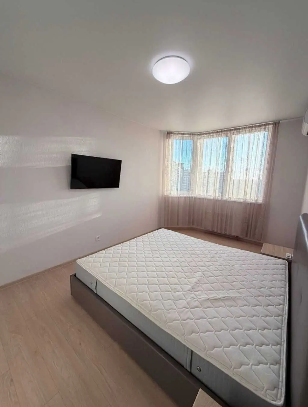 Фото Rent a 2-room apartment, Vidradnyi Avenue 2 Kyiv for long-term rent, price: 17999 UAH, code 9514