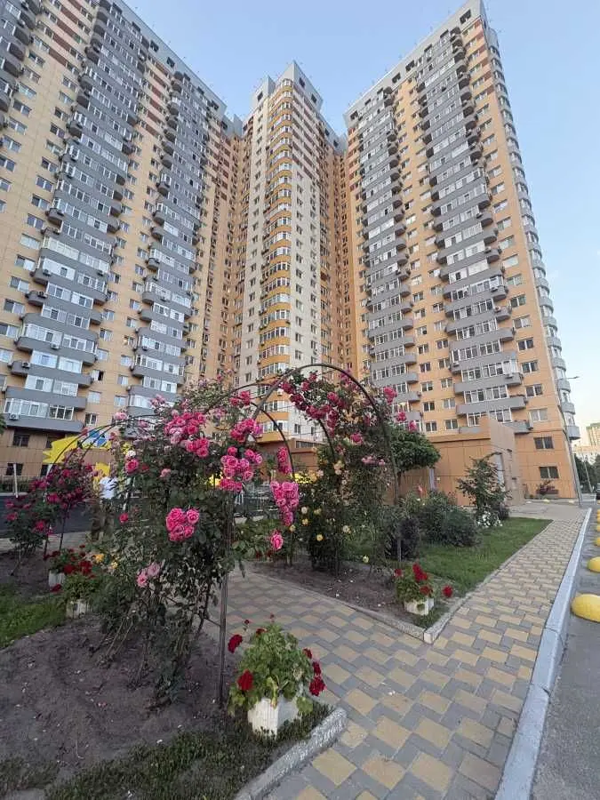 Фото Rent a 1-room apartment, Yuriia Kondratiuka Street 5 Kyiv for long-term rent, price: 21500 UAH, code 9516