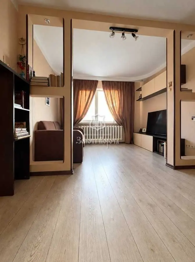 Фото Продаю 1 кімнатну квартиру, 39.9 кв. м, Новаторів вул. 22б Київ, ціна: 55000 USD, код 9518