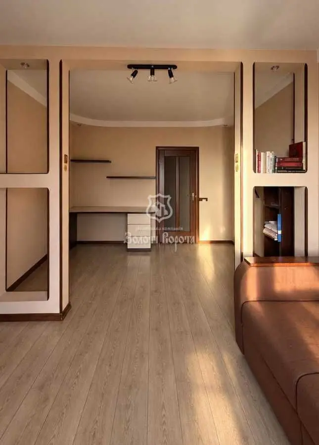 Фото Продаю 1 кімнатну квартиру, 39.9 кв. м, Новаторів вул. 22б Київ, ціна: 55000 USD, код 9518