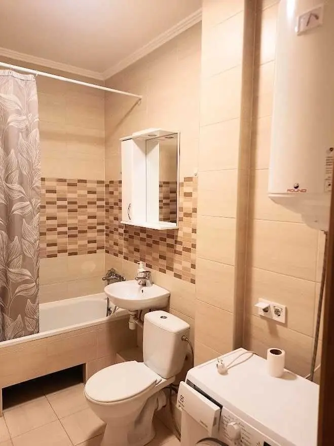 Фото Зняти 1 кімнатну квартиру, Любомира Гузара просп. (Космонавта Комарова) 20А Київ в довгострокову оренду, ціна: 14000 UAH, код 9520