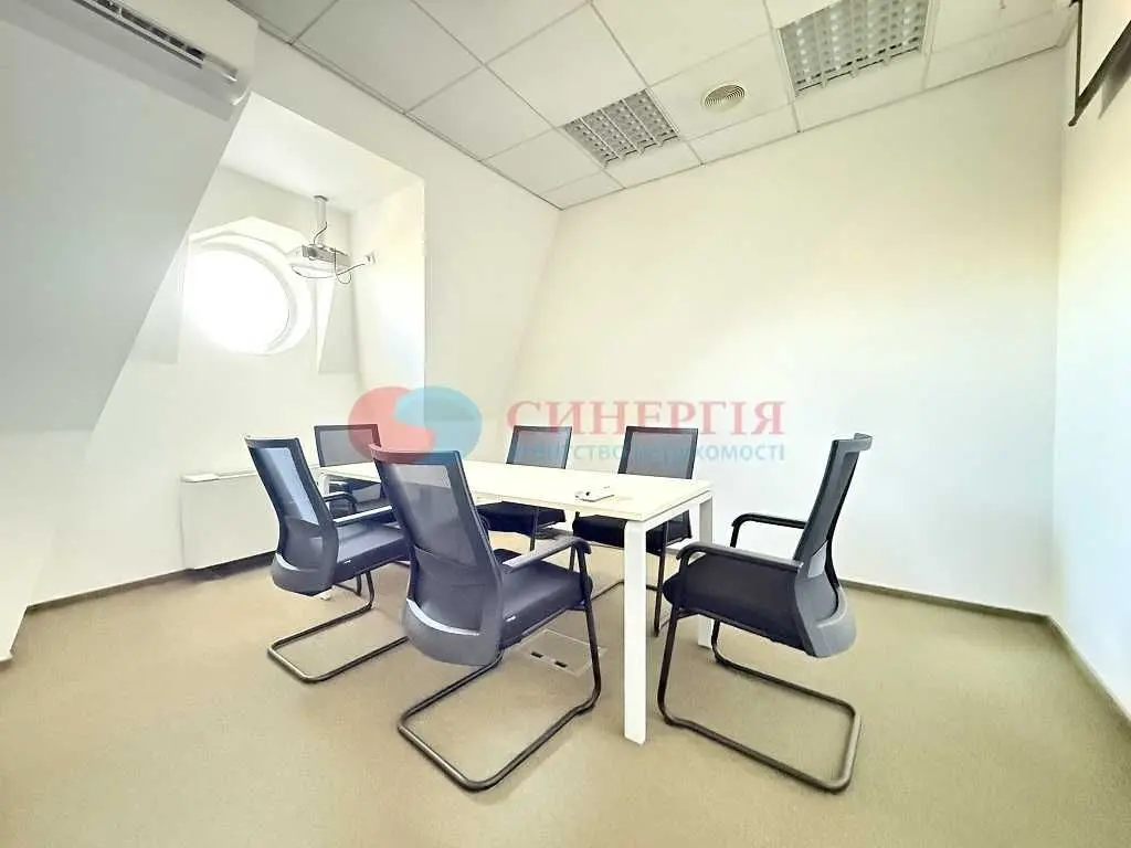 Фото Rent an office, Verkhnii Val Street  Kyiv for long-term rent, price: 400 UAH, code 9521