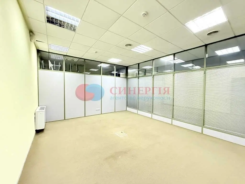 Фото Rent an office, Verkhnii Val Street  Kyiv for long-term rent, price: 400 UAH, code 9521