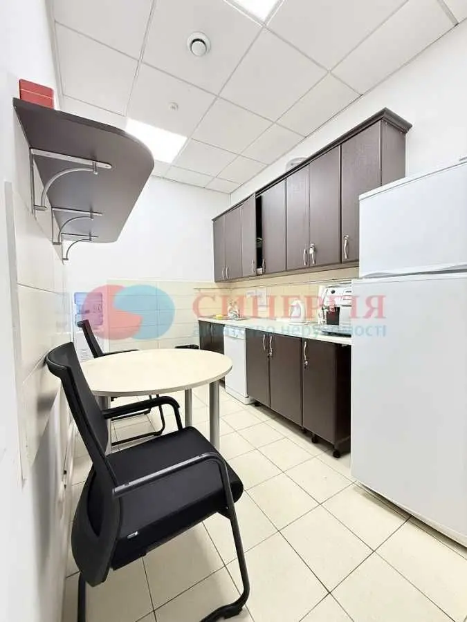 Фото Rent an office, Verkhnii Val Street  Kyiv for long-term rent, price: 400 UAH, code 9521