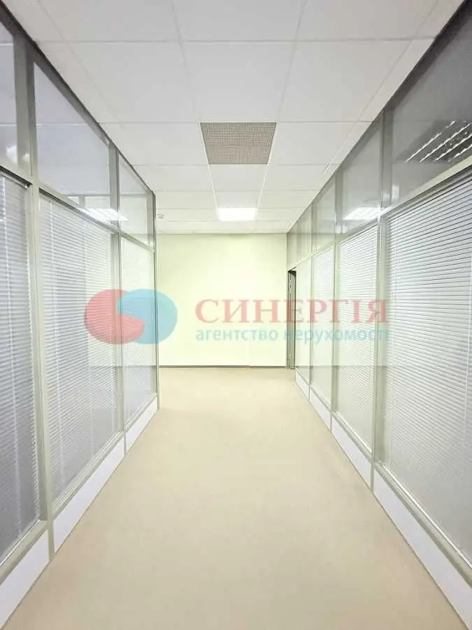 Фото Rent an office, Verkhnii Val Street  Kyiv for long-term rent, price: 400 UAH, code 9521