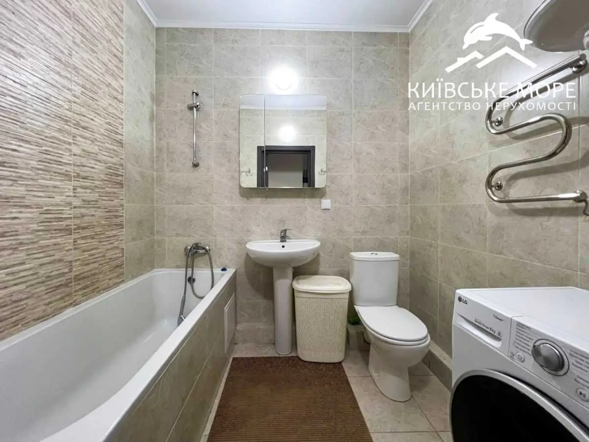 Фото Зняти 3 кімнатну квартиру, Воскресенська вул. 18 Київ в довгострокову оренду, ціна: 27000 UAH, код 9523