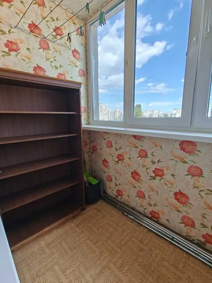 Фото Зняти 3 кімнатну квартиру, Тростянецька вул.  Київ в довгострокову оренду, ціна: 14000 UAH, код 9528