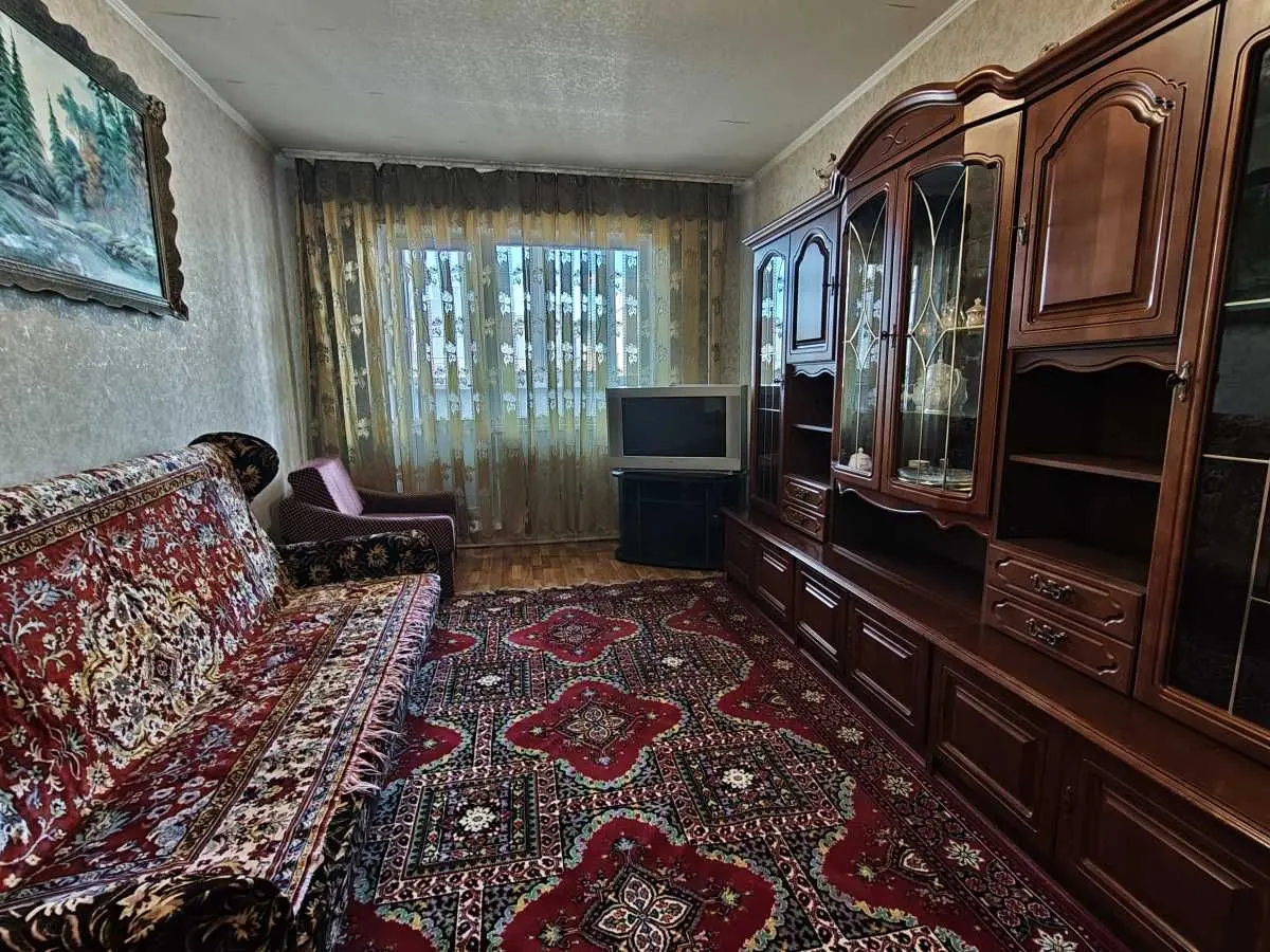 Фото Зняти 3 кімнатну квартиру, Тростянецька вул.  Київ в довгострокову оренду, ціна: 14000 UAH, код 9528