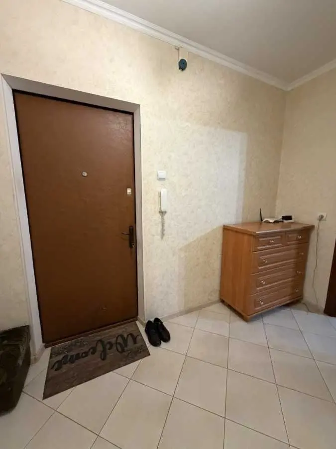 Фото Зняти 1 кімнатну квартиру, Ревуцького вул. 36/2 Київ в довгострокову оренду, ціна: 12000 UAH, код 9530