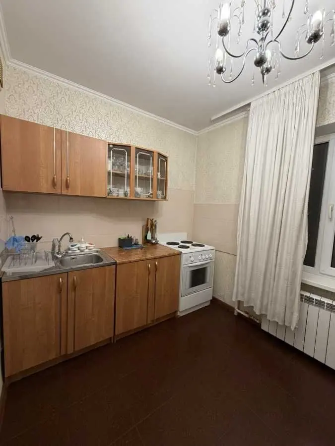Фото Зняти 1 кімнатну квартиру, Ревуцького вул. 36/2 Київ в довгострокову оренду, ціна: 12000 UAH, код 9530
