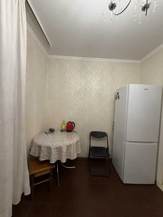 Фото Зняти 1 кімнатну квартиру, Ревуцького вул. 36/2 Київ в довгострокову оренду, ціна: 12000 UAH, код 9530