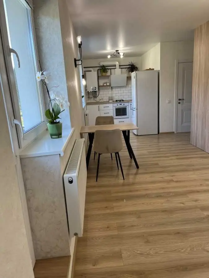 Фото Продаю 1 кімнатну квартиру, 36.4 кв. м, Олександра Чернявського вул. 2 Новоград-Волинський, ціна: 50000 USD, код 9535