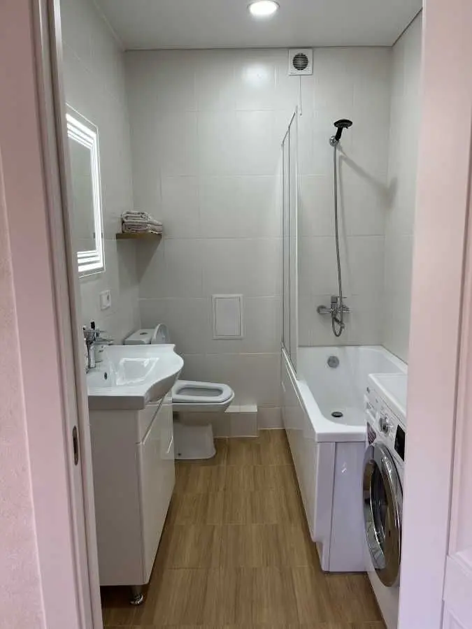 Фото Продаю 1 кімнатну квартиру, 36.4 кв. м, Олександра Чернявського вул. 2 Новоград-Волинський, ціна: 50000 USD, код 9535