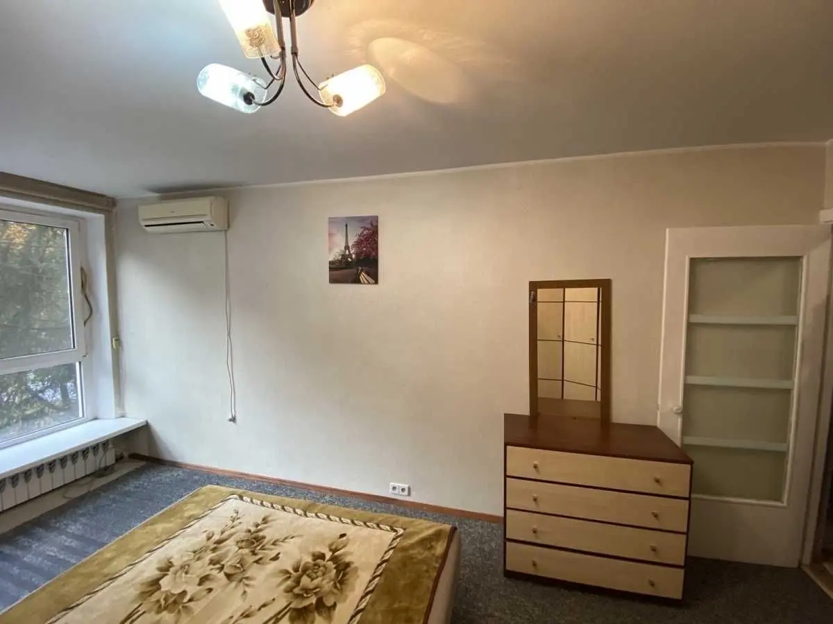Фото Продаю 1 кімнатну квартиру, 33 кв. м, Озерна Соломянський вул. (Озерна Соломянський)  Київ, ціна: 50000 USD, код 9536