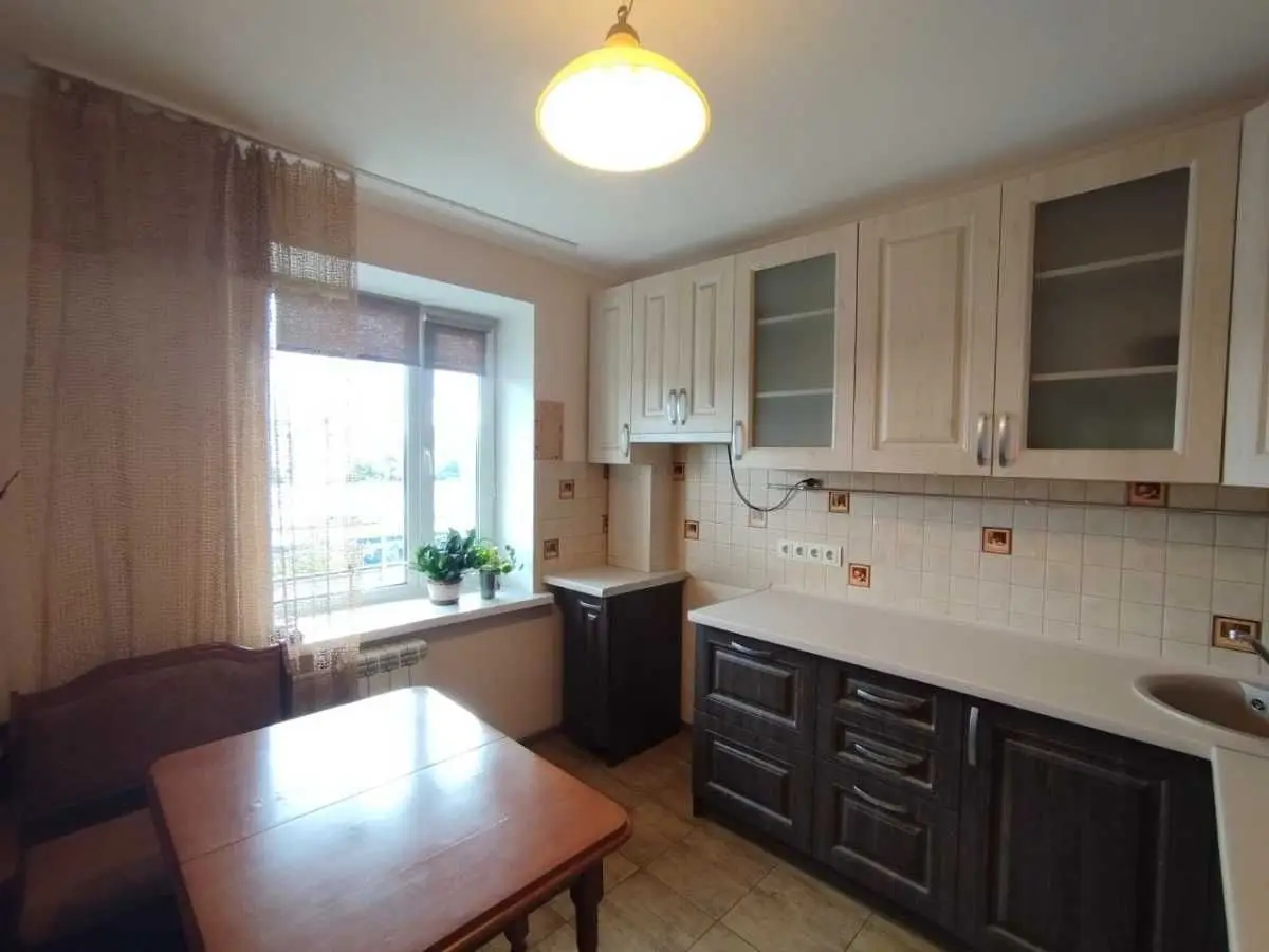 Фото Продаю 2-комнатную квартиру, 58 кв. м, Братиславская ул. 13 Киев, цена: 62000 USD, код 9538