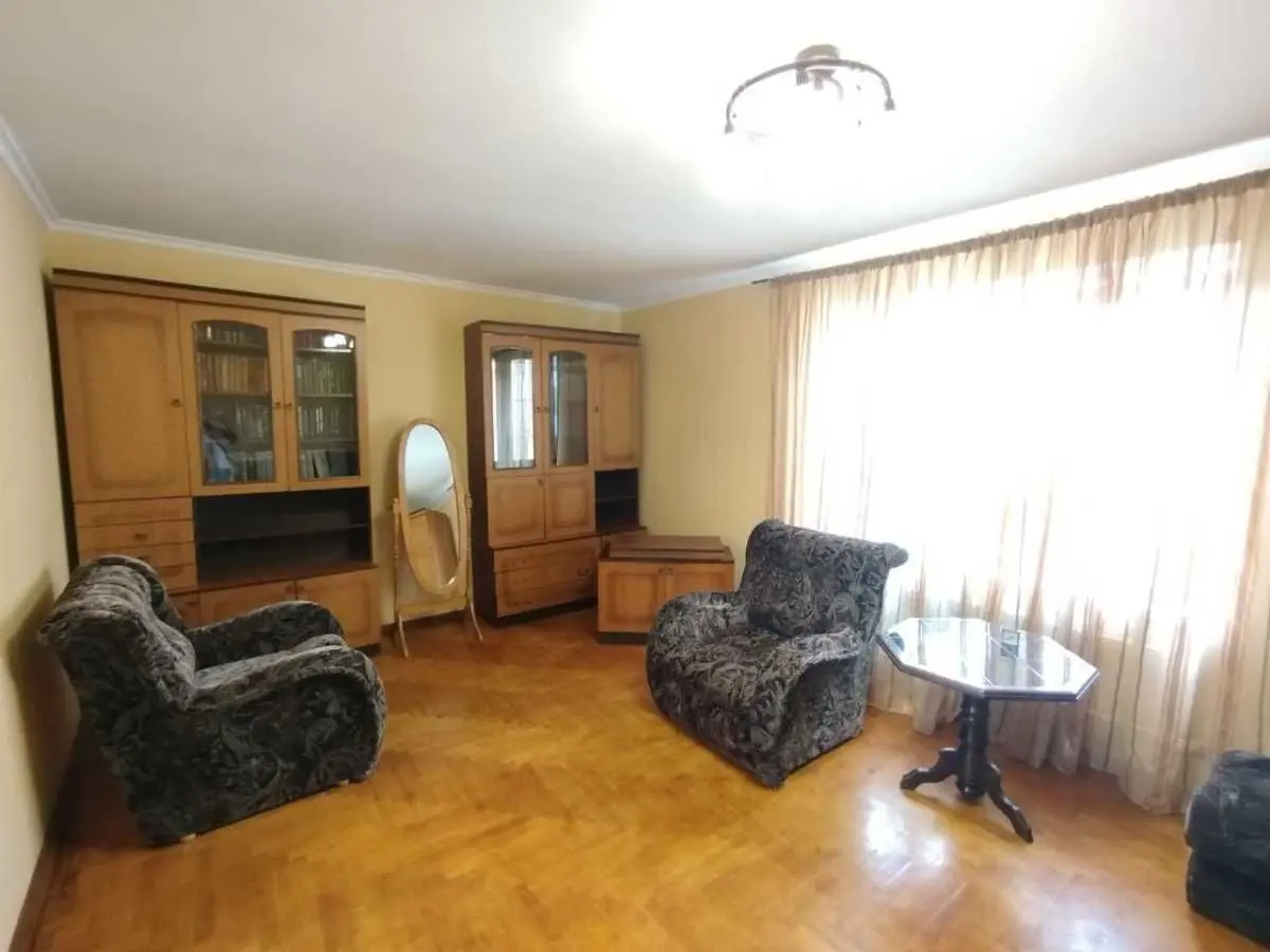Фото Продаю 2-комнатную квартиру, 58 кв. м, Братиславская ул. 13 Киев, цена: 62000 USD, код 9538