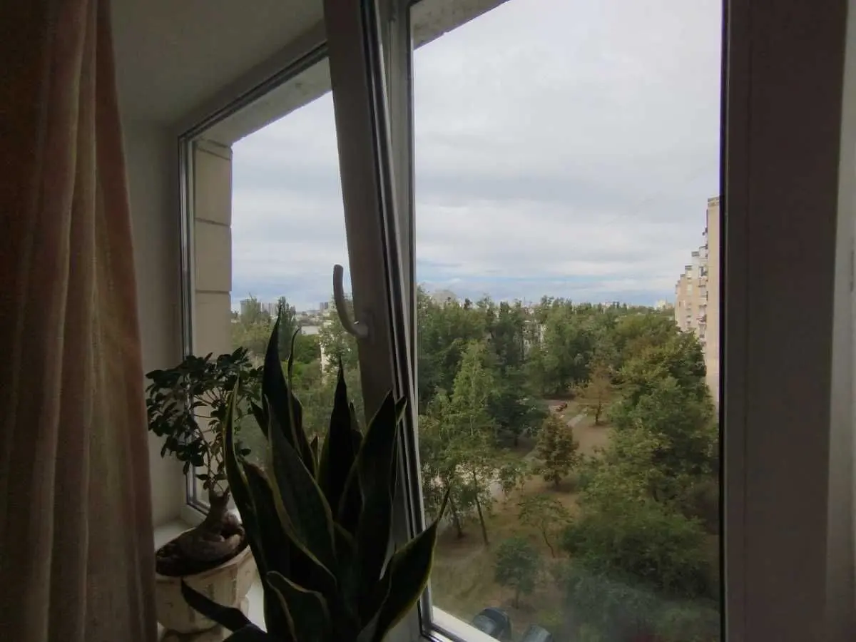 Фото Продаю 2-комнатную квартиру, 58 кв. м, Братиславская ул. 13 Киев, цена: 62000 USD, код 9538