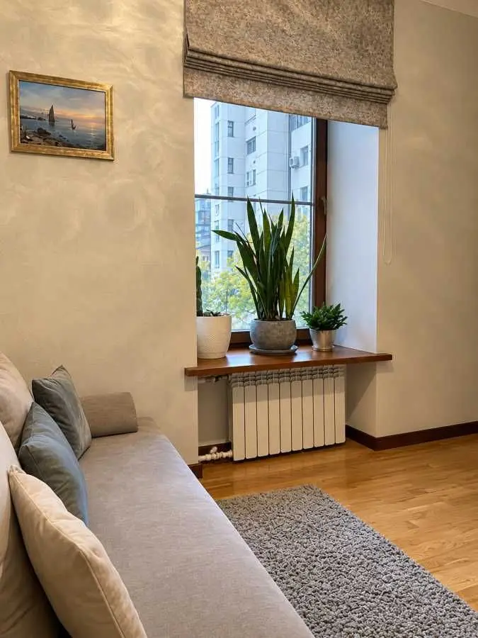 Фото Rent a 3-room apartment, Olesia Honchara Street 37а Kyiv for long-term rent, price: 2000 USD, code 9539