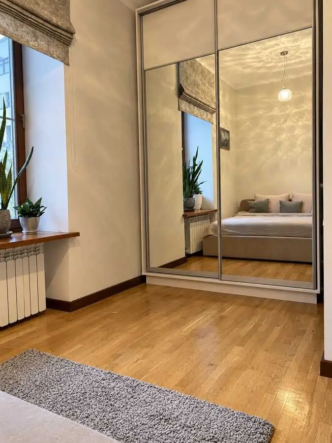 Фото Rent a 3-room apartment, Olesia Honchara Street 37а Kyiv for long-term rent, price: 2000 USD, code 9539