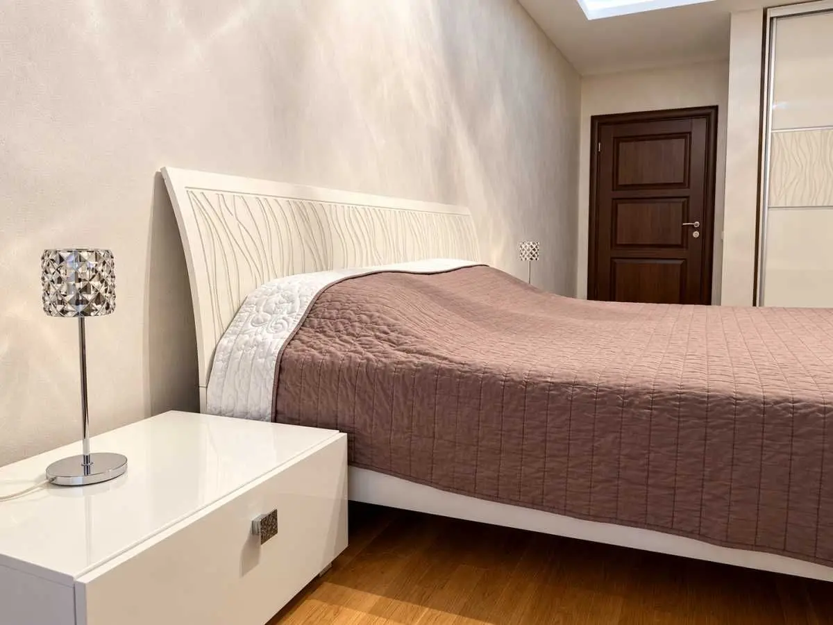 Фото Rent a 3-room apartment, Olesia Honchara Street 37а Kyiv for long-term rent, price: 2000 USD, code 9539