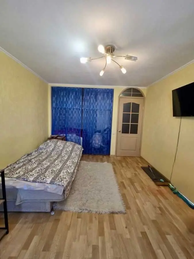 Фото Продаю 1-комнатную квартиру, 39 кв. м, Братів Пʼятигорських ул. (Барнаульская)  Днепр, цена: 28500 USD, код 9545
