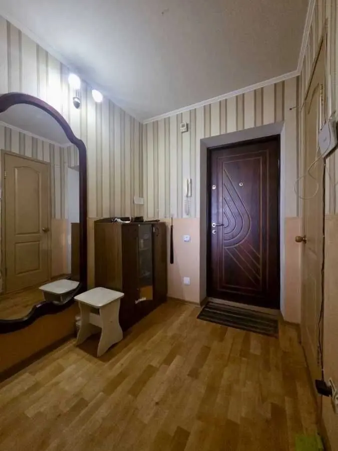 Фото Продаю 1-комнатную квартиру, 39 кв. м, Братів Пʼятигорських ул. (Барнаульская)  Днепр, цена: 28500 USD, код 9545